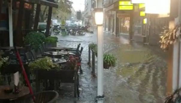 Potop u Splitu: U sat vremena pala ogromna količina kiše
