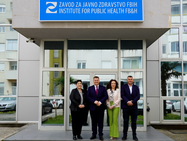 Potpisan novi kolektivni ugovor u Zavodu za javno zdravstvo FBiH, veće plaće za radnike