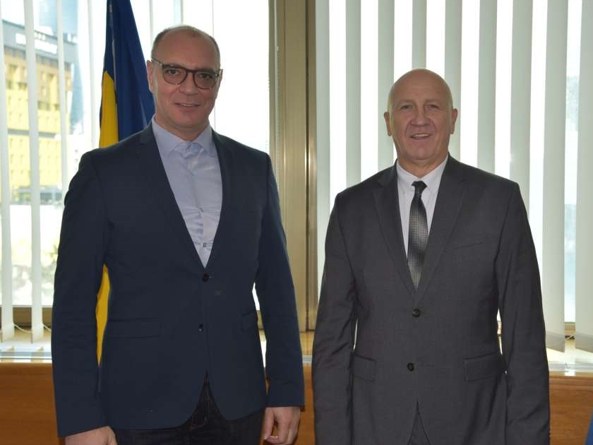 Potpisani ugovori za sanaciju šteta od požara u Tuzli i Vlasenici