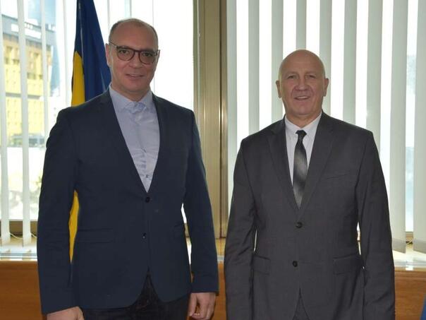 Potpisani ugovori za sanaciju šteta od požara u Tuzli i Vlasenici