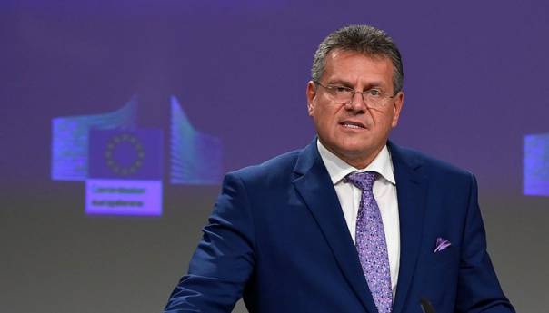 Potpredsjednik EK: EU neće napustiti pregovore s Londonom
