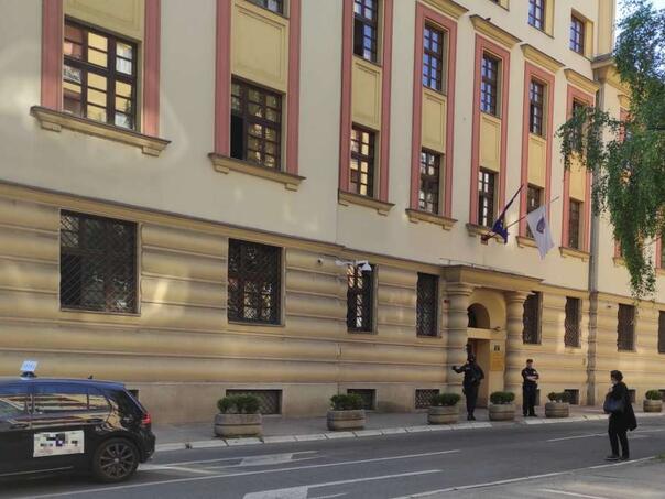 Potvrđena optužnica Admiru Arnautović i drugima za premlaćivanje dva strana državljanina