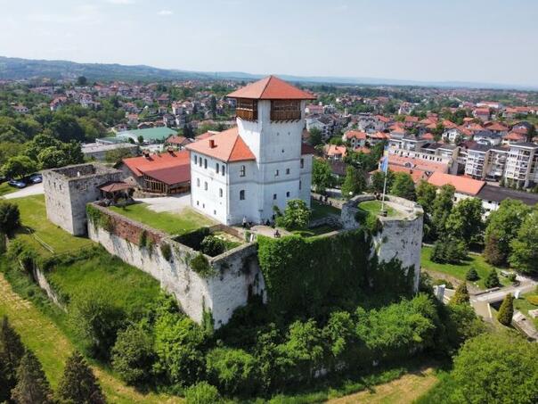 Potvrđeno za Vijesti: Muškarac u Gradačcu izvršio samoubistvo