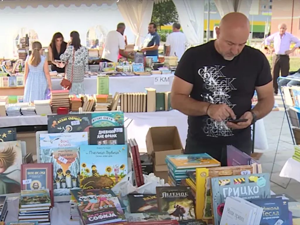 Povratak u školu prazni novčanike: Roditelji izdvajaju stotine maraka