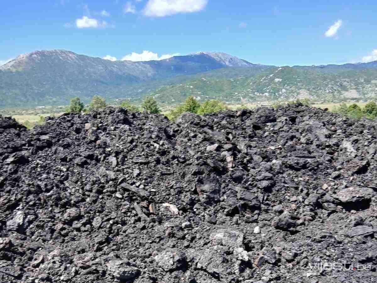 Povratnici u Kulu: Otpad iz RiTE Gacko završava na našim imanjima