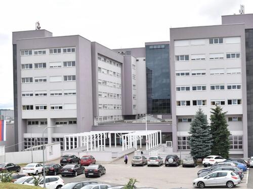 Povrijeđeni radnik iz Gacka prebačen helikopterom u UKC