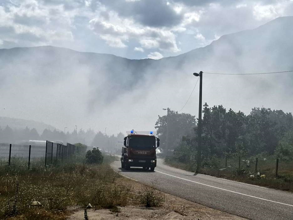 Požar kod deponije Uborak u Mostaru stavljen pod kontrolu
