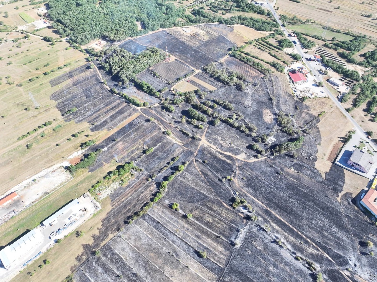 Požar poharao 48 hektara kod Posušja, prijeti kućama