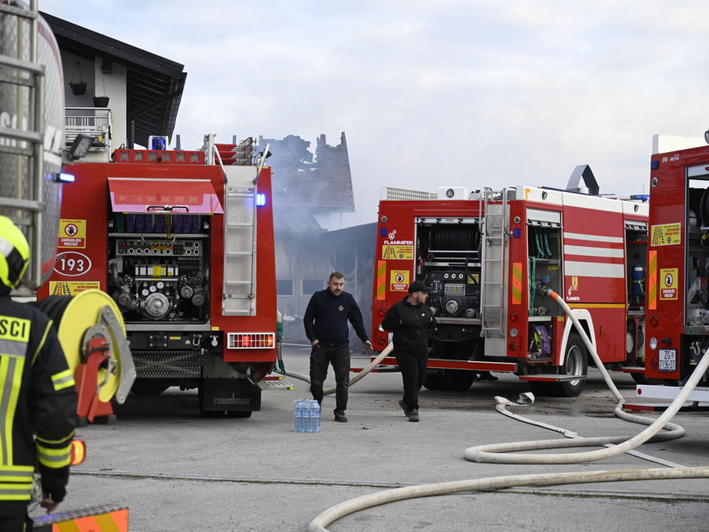Požar u skladištu guma u Sesvetama: Nekoliko radnika povrijeđeno
