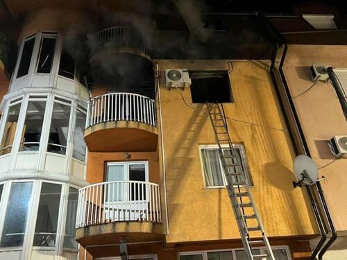 Požar u Tesliću, vatrogasci spriječili širenje