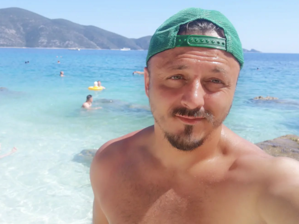 Poznati pjevač otet u Beogradu, traženo 20.000 eura za otkup