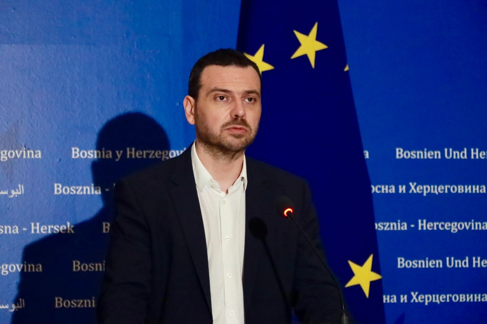 Video: Obraćanja nakon sastanka s PIC-om