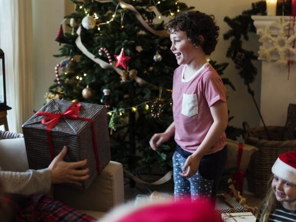 Pravilo četiri poklona: Kako učiniti praznike jednostavnijim i smislenijim