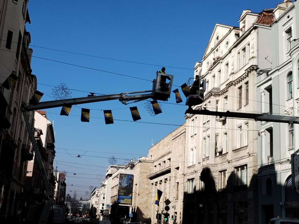 Praznično dekorisanje Sarajeva povodom Dana nezavisnosti BiH