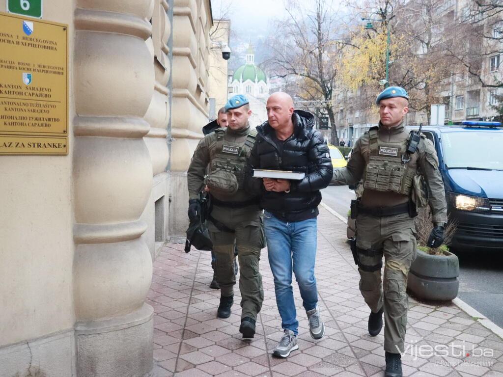 Predložen pritvor za Ajanovića, mjere zabrane za Hakalović