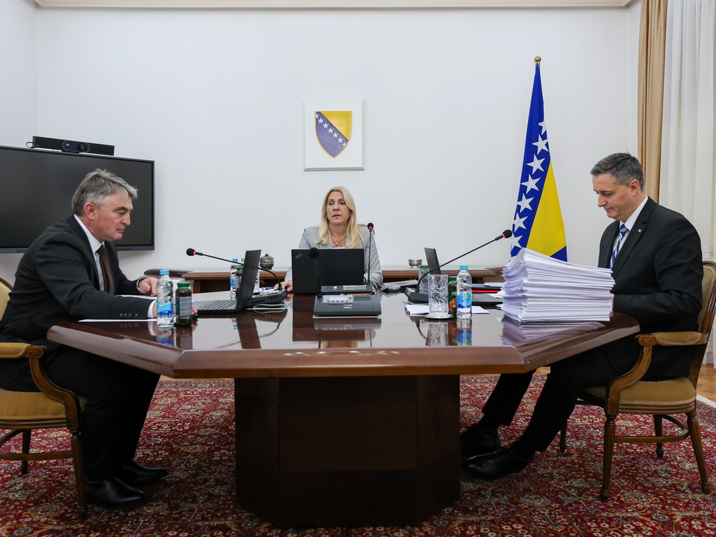 Predsjedništvo BiH boravit će u zvaničnoj posjeti Svetoj Stolici