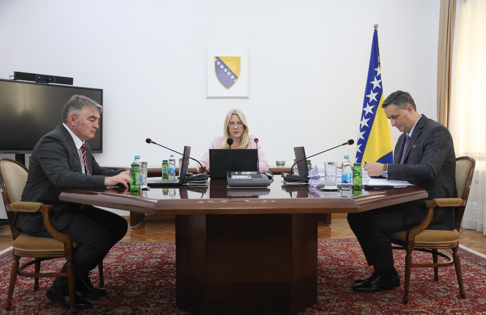 Predsjedništvo BiH usvojilo budžet BiH, Cvijanović protiv