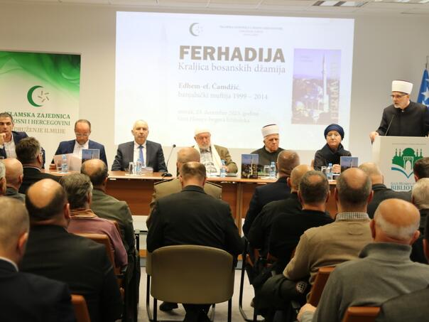 Predstavljena knjiga "Ferhadija - Kraljica bosanskih džamija" muftije Edhem-ef. Čamdžića