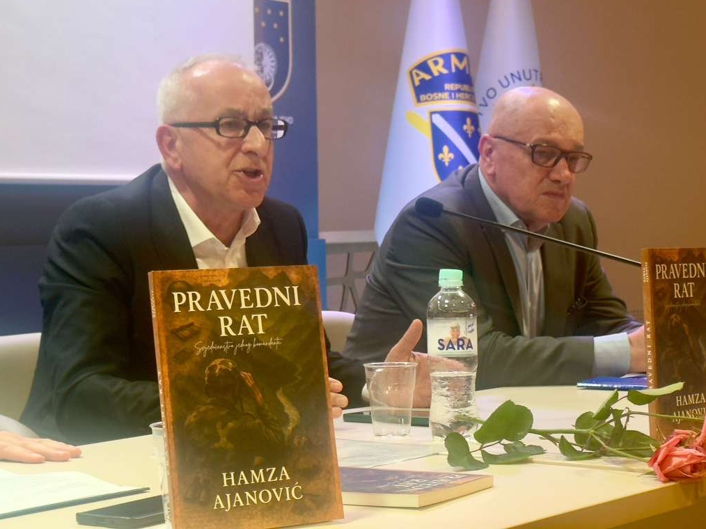 Predstavljena knjiga Hamze Ajanovića "Pravedni rat - svjedočanstvo jednog komandanta"