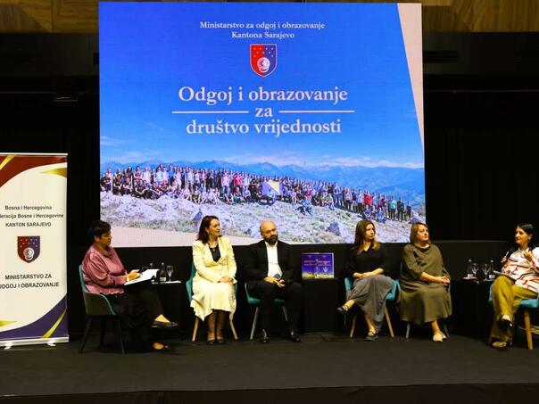 Predstavljena publikacija o pet godina razvoja obrazovanja u Kantonu Sarajevo