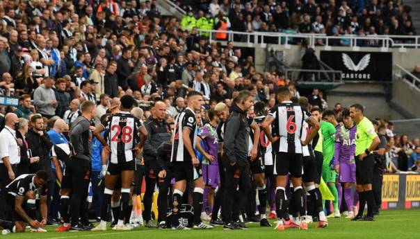Prekid utakmice u Newcastleu, Svrake loše startale pod novim vlasnikom