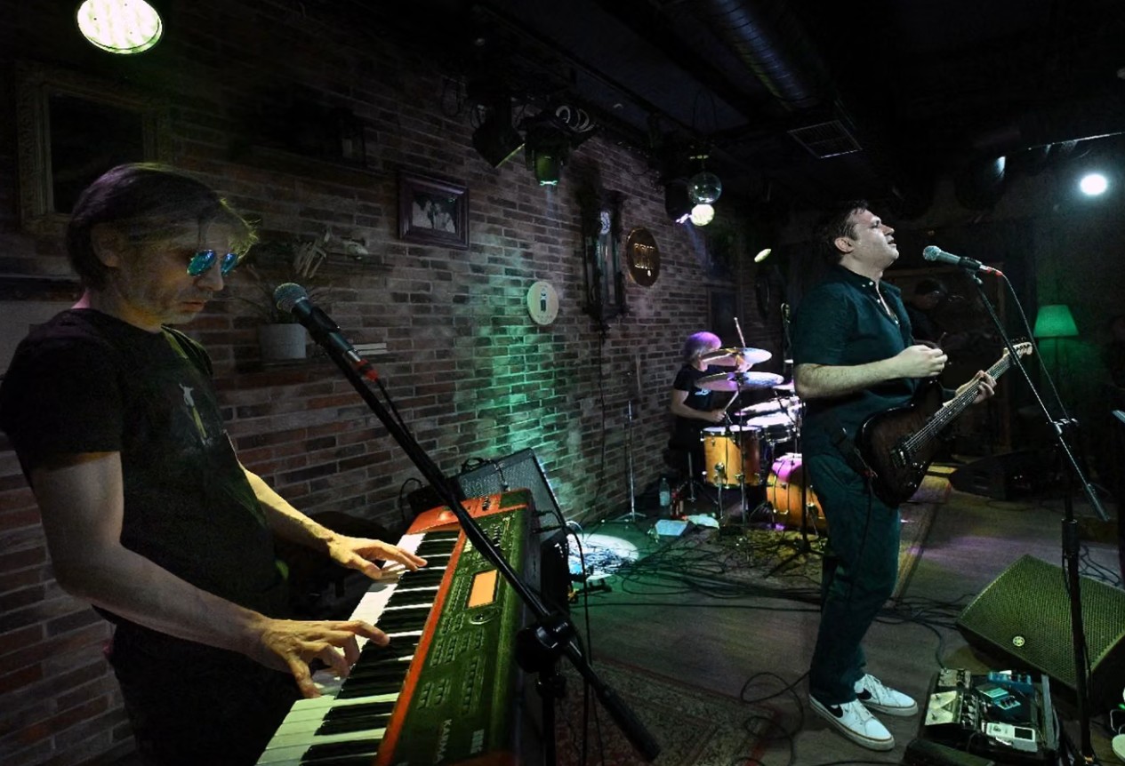 Prekinut koncert benda EKV Krug u Splitu: Muzičari nastupali bez potrebnih potvrda