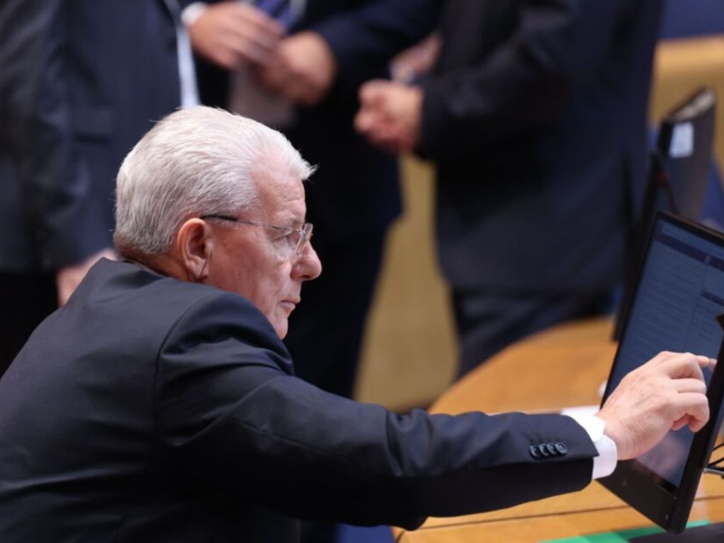 Prekinuta sjednica Doma naroda PSBiH: Džaferović upozorava na udar na ustavni poredak