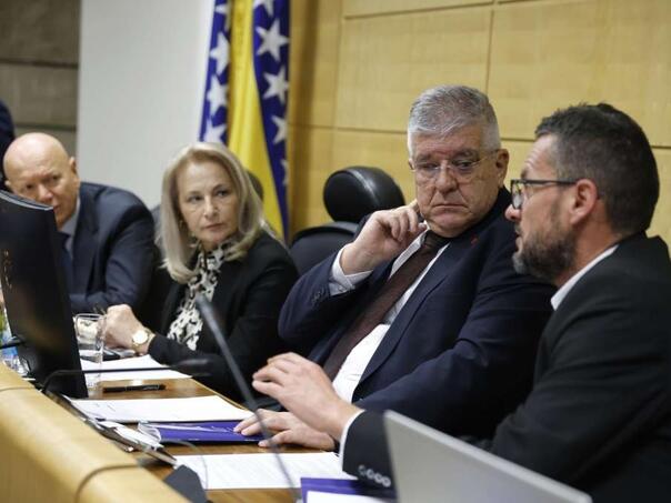 Prekinuta sjednica Predstavničkog doma Parlamenta FBiH zbog nedostatka kvoruma