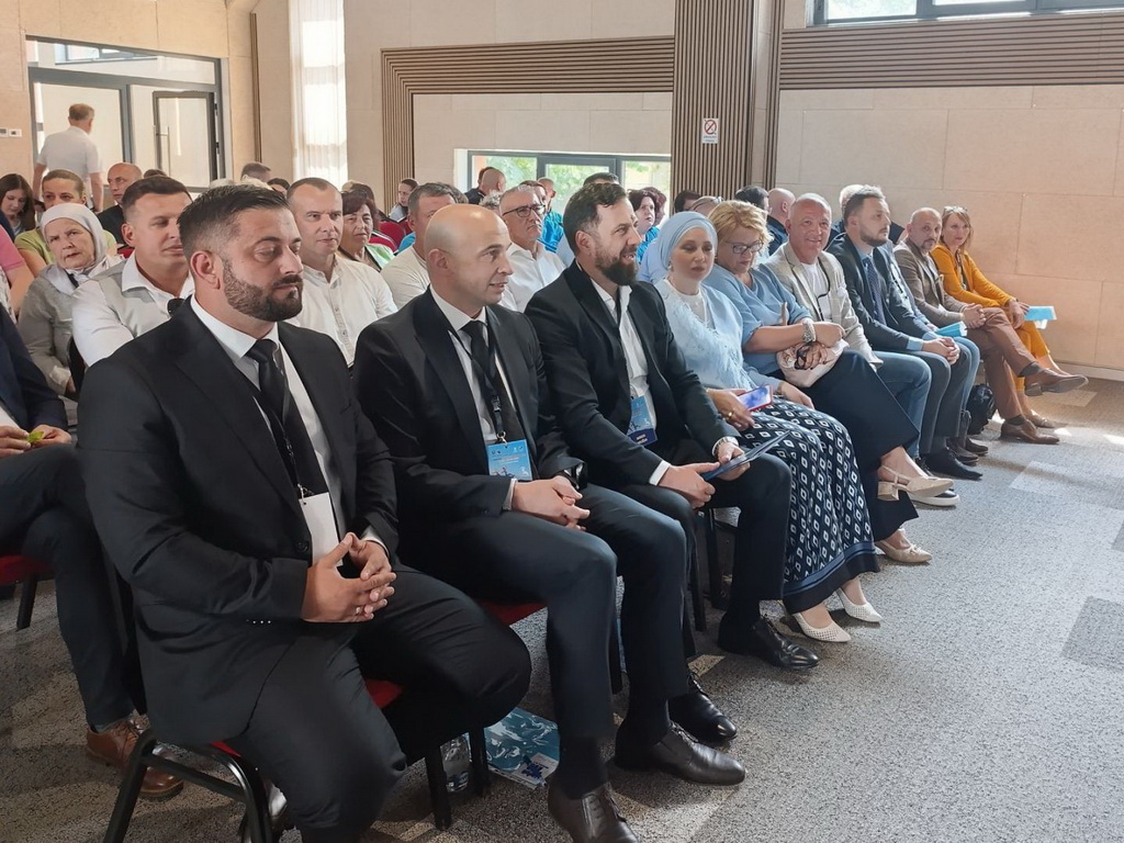 Premijer Pivić otvorio Prvi kongres sporta i gastronomije u Maglaju