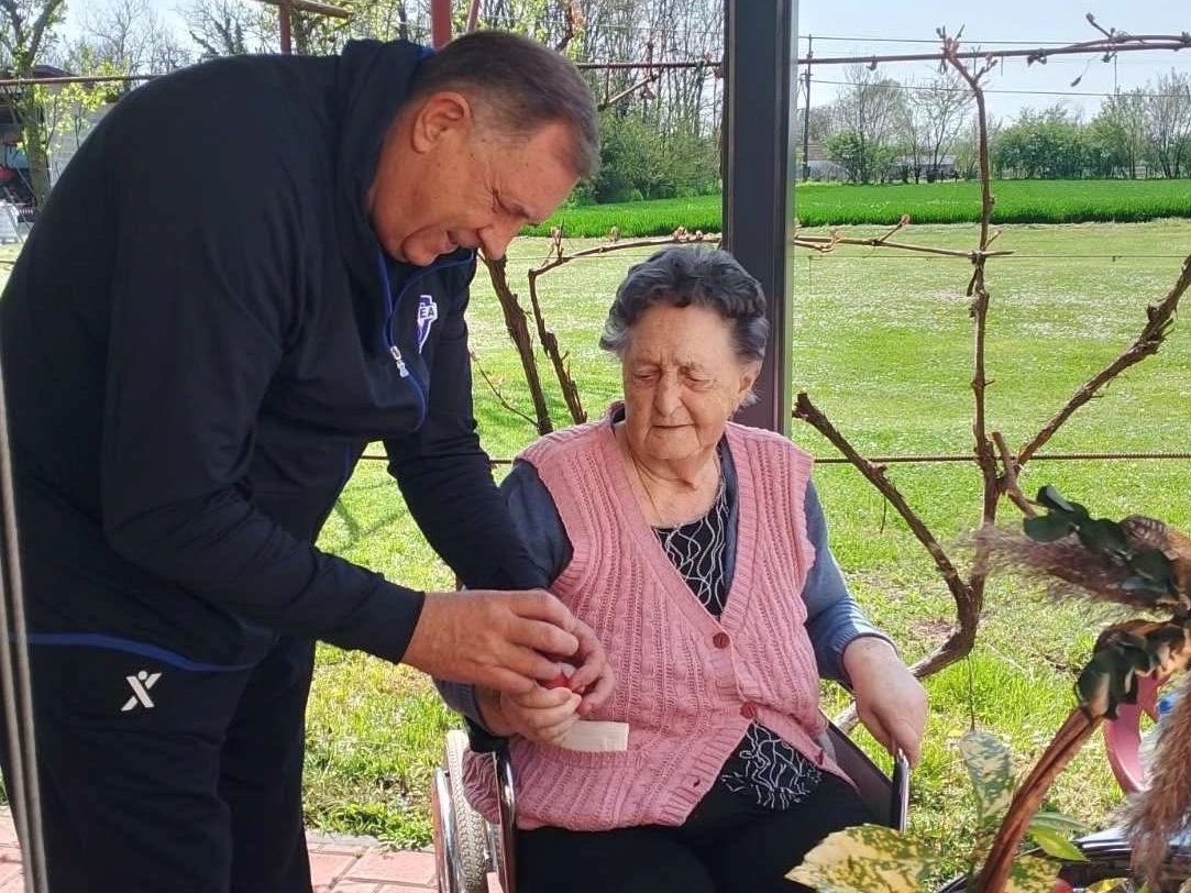 Preminula majka Milorada Dodika, lider SNSD-a se oprostio emotivnom porukom