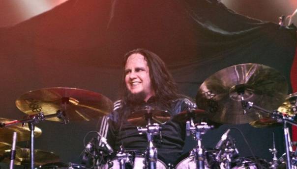 Preminuo Joey Jordison, bubnjar i jedan od osnivača benda Slipknot