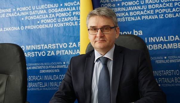 Preminuo ministar Salko Bukvarević
