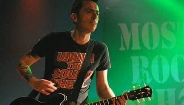 Preminuo mostarski muzičar Nedim Šarić Šara