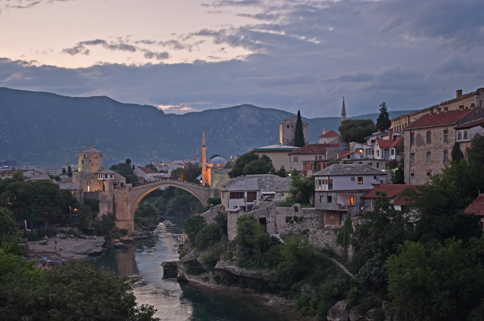 Preminuo pješak kojeg je udario automobil u Mostaru