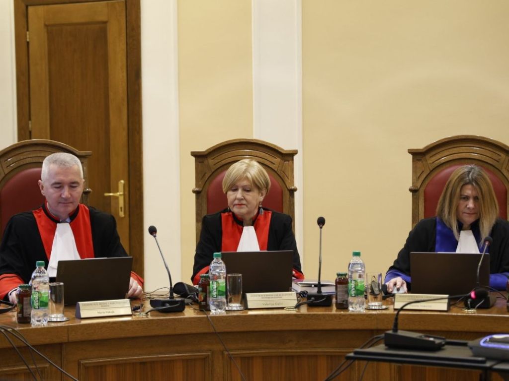 Preranjene inicijative za razrješenje mogle bi spasiti Vukoju