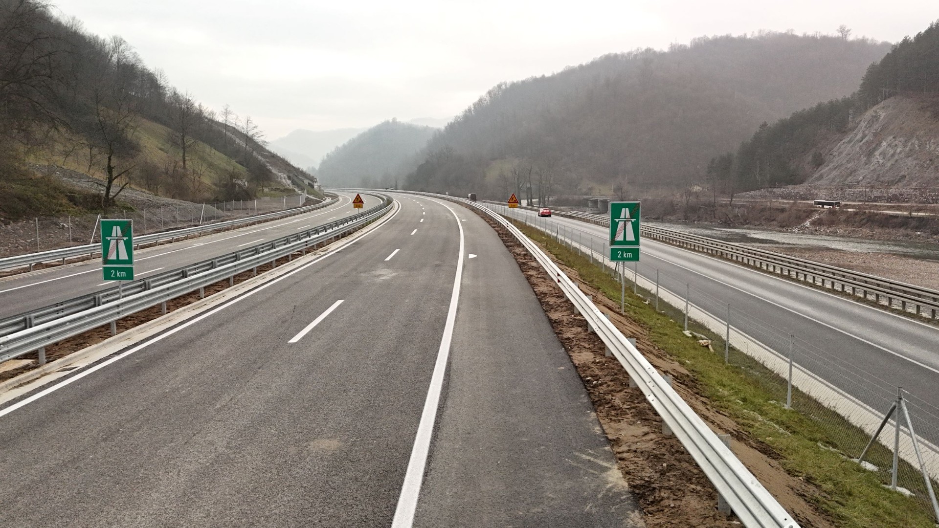 Presječena vrpca, a autoput zatvoren: Građani mogu samo gledati nove kilometre
