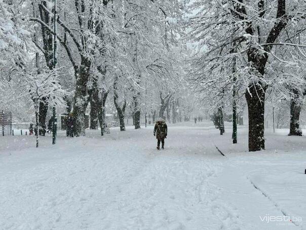 Pretežno oblačno u BiH, snijeg moguć u jutarnjim satima