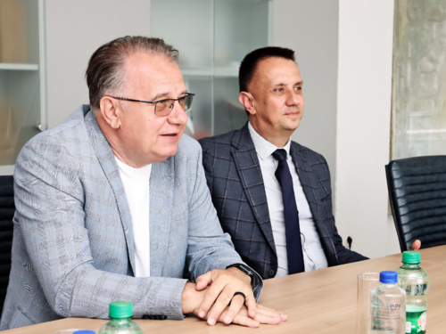 Premijer i ministar u kontroli: Pretis povećao proizvodnju za 30 posto