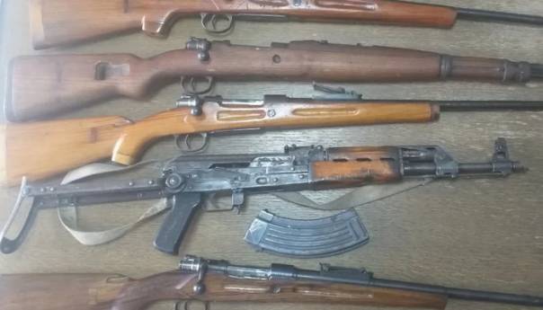 Pretres kod Prijedora: Policija pronašla vojno naoružanje