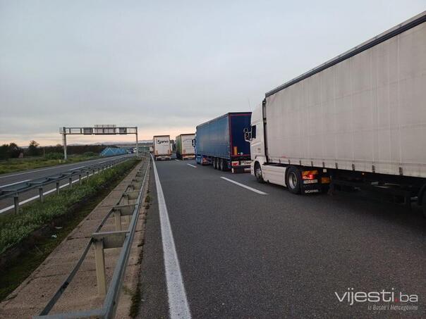 Prevoznici "radikalni": Od ponedjeljka gorivo neće ući u BiH!