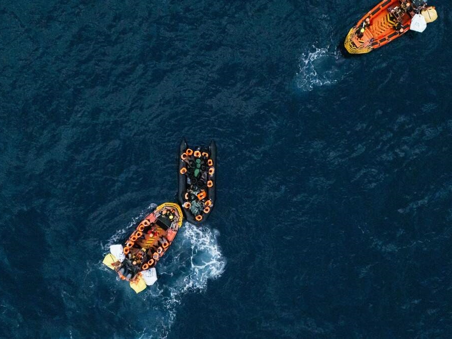 Prevrnuo se brod kod Libije, poginula 53 migranta