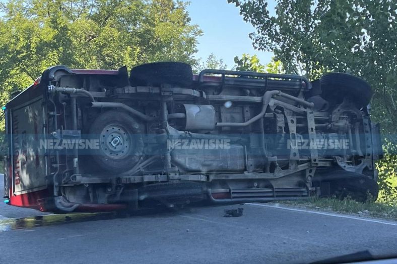 Prevrnuo se vatrogasni kamion na sjeveru BiH