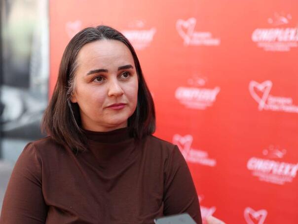 Prikazan film "Electing Ms Santa" moldavske režiserke Raise Razmerite