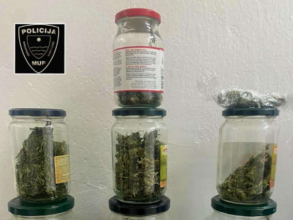 Prilikom kontrole vozila u Mostaru pronađena veća količina marihuane