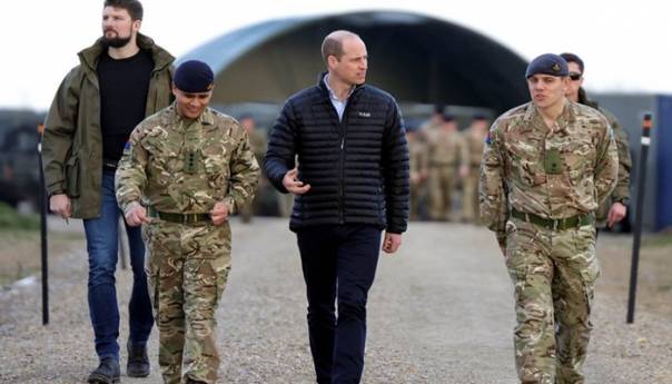 Princ William u iznenadnoj posjeti vojnicima u Poljskoj