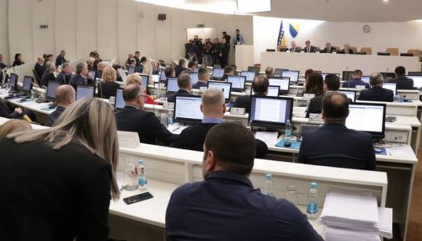 Problem za svako rješenje: Sporno i sprečavanje sukoba interesa