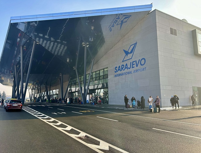 Problemi na sarajevskom aerodromu: Avion preusmjeren u Banju Luku