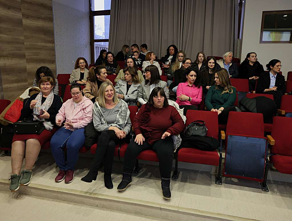 Problemi osoba s Downovim sindromom: Usamljeni, odbačeni i diskriminisani