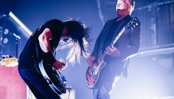Prodaje se gitara Foo Fightersa, mogla bi postići cijenu od 35.500 dolara