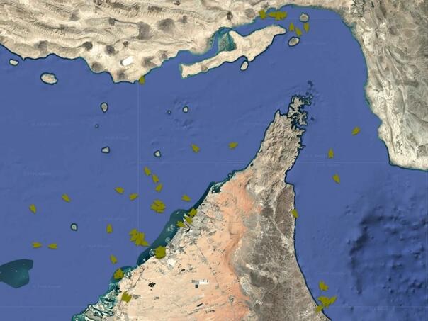 Promet naftnih tankera kroz Hormuški moreuz smanjen za 90 posto